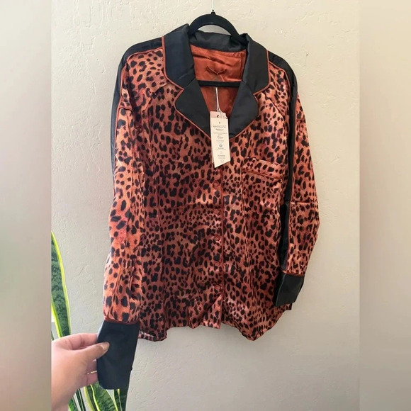 We Are Hah HAHT ECO PJ Set Lanka Leopard Satin Pajamas Unisex NWT $248 - XL - Picture 5 of 10